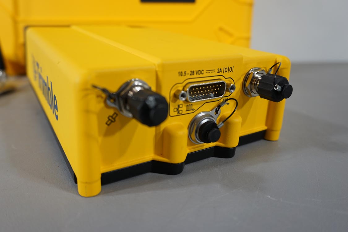 Trimble R750 Base Station Receiver GNSS - 450 MHz