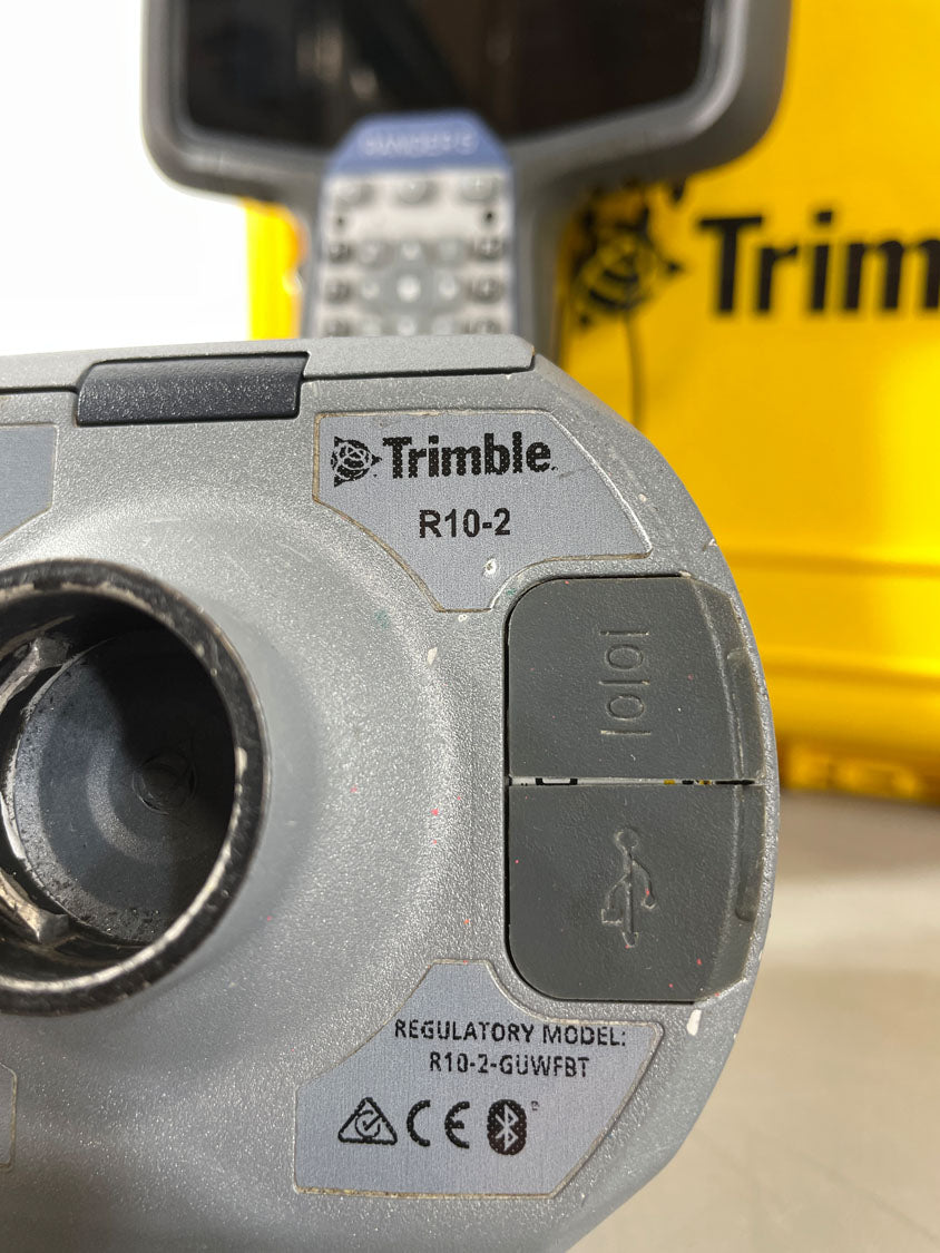 Trimble R10-2 