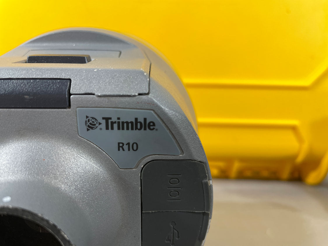 Trimble R10 bottom, lemo and I/O port covers