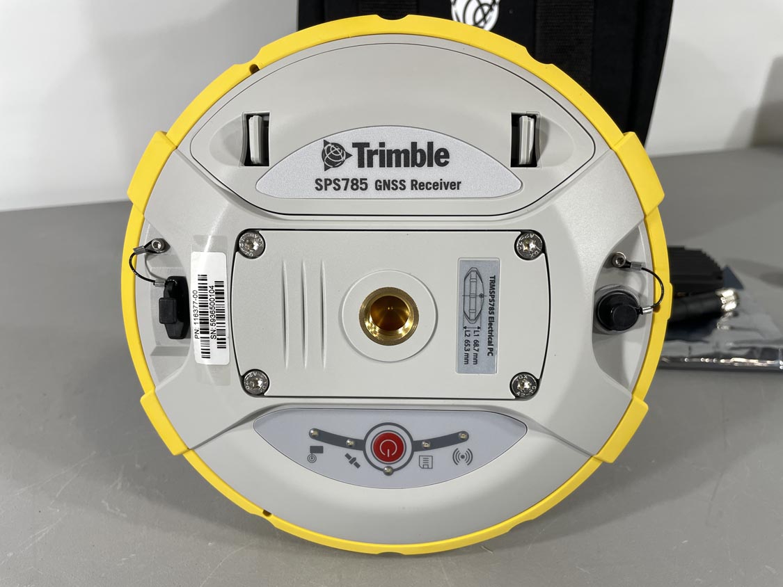Trimble SPS785 / R4s / SP60 GNSS receiver - radio module removed