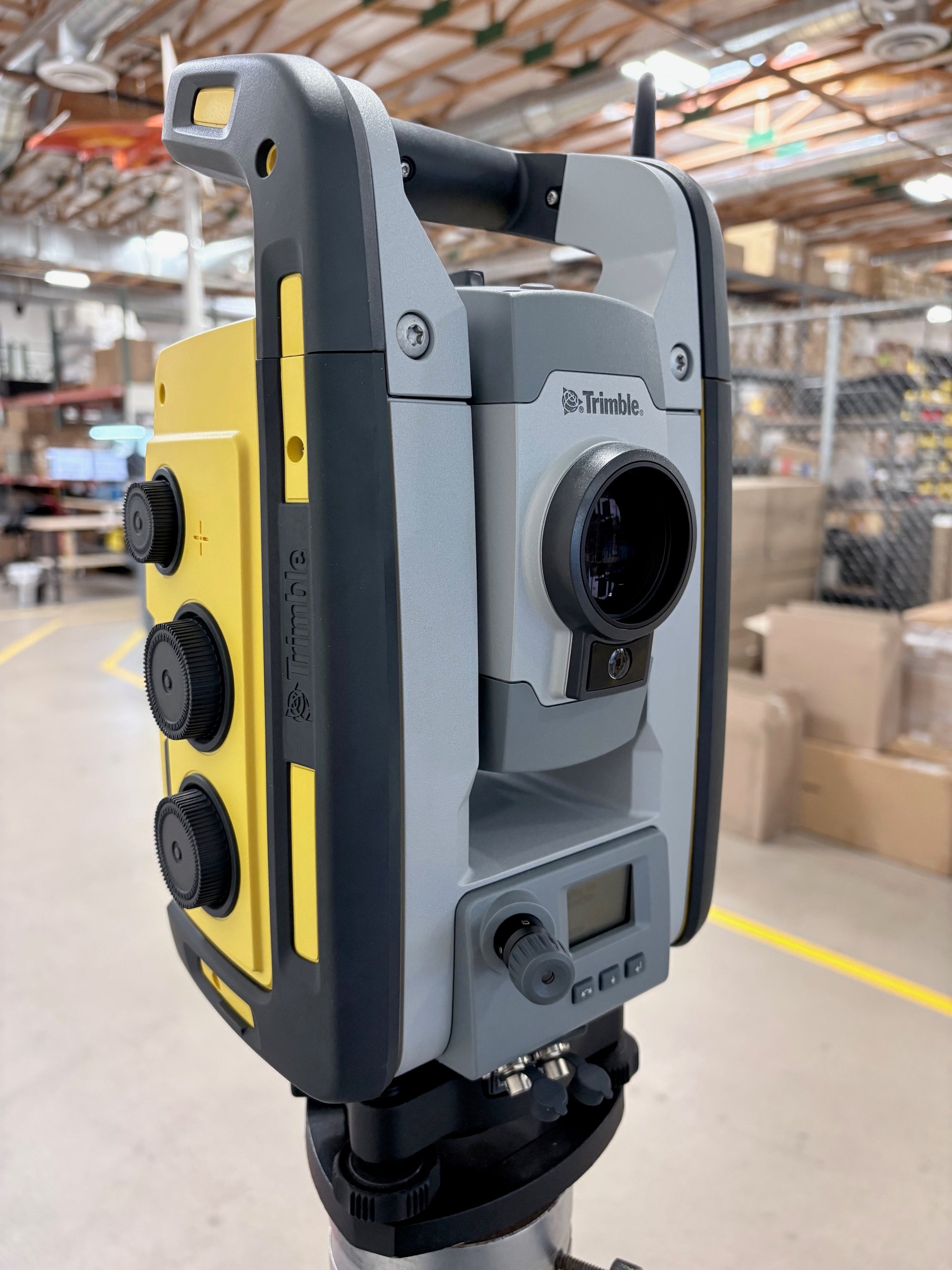 Trimble SPS730 Robotic Total Station for Survey and Machine Control