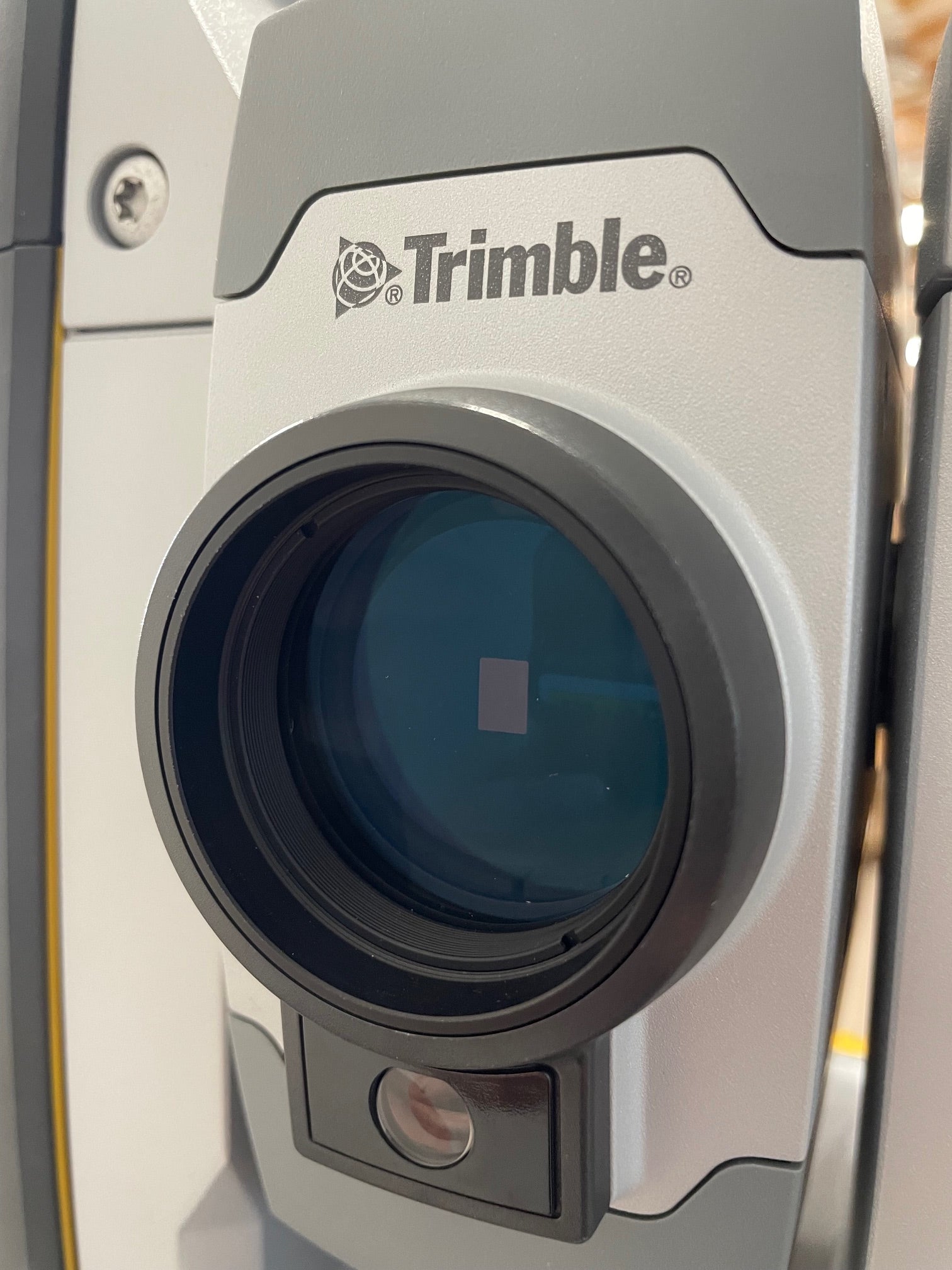 Trimble SPS930 Robotic Total Station for Survey and Machine Control