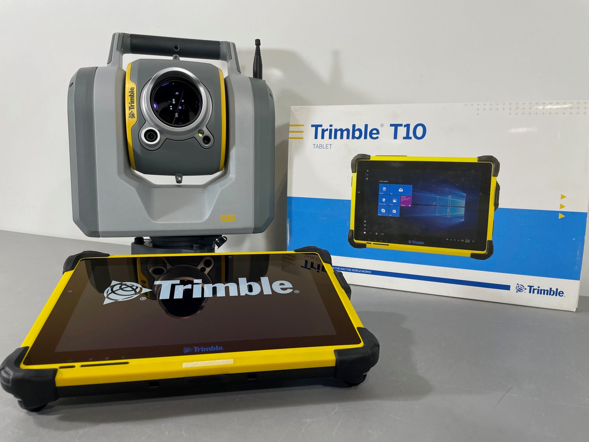 Trimble SX12 Scanning Total Station T10 w/ Trimble Access Package
