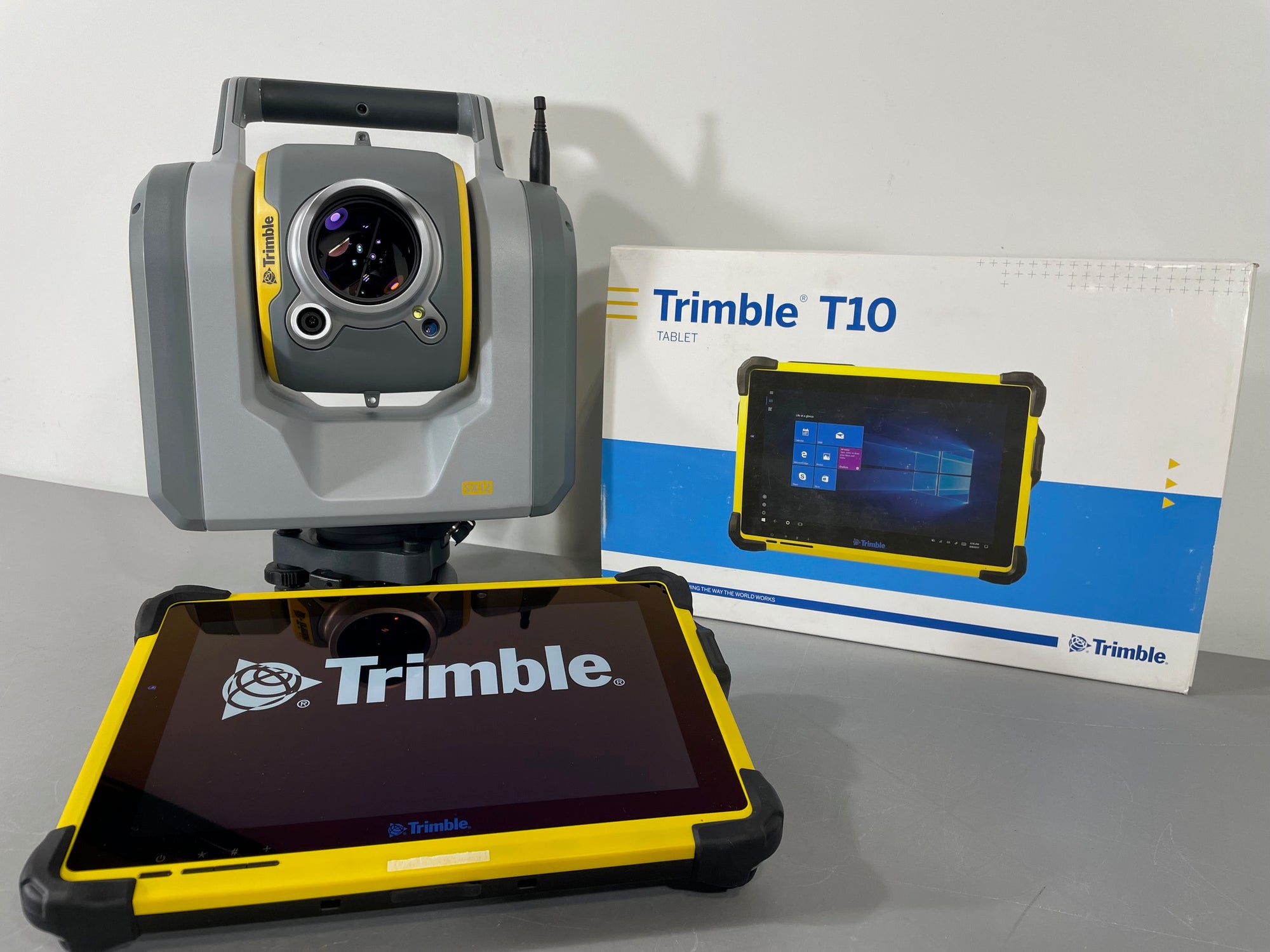 Trimble SX12 Scanning Total Station T10 w/ Trimble Access Package