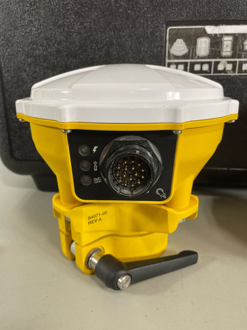 Trimble MS975 GPS (GNSS) receiver for cab mounted applications  - Dozers & Excavators