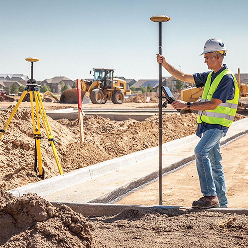 Trimble SPS785 used as base and rover for construction surveying